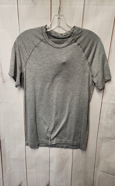Lululemon Men's Size S Gray Shirt