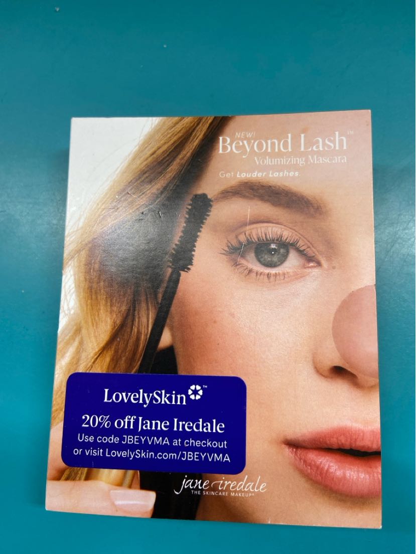NIB Beyond Lash Mascara Sample Size 0.09fl oz Cosmetic