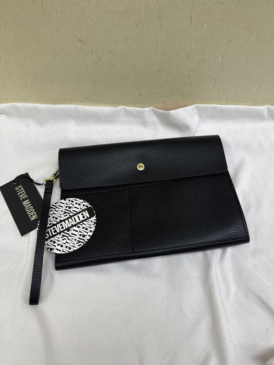 NWT Steve Madden Black Wristlet