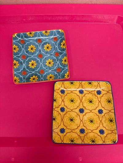 2PCS Certified International Sue Ziipkin Multi-colored Plates