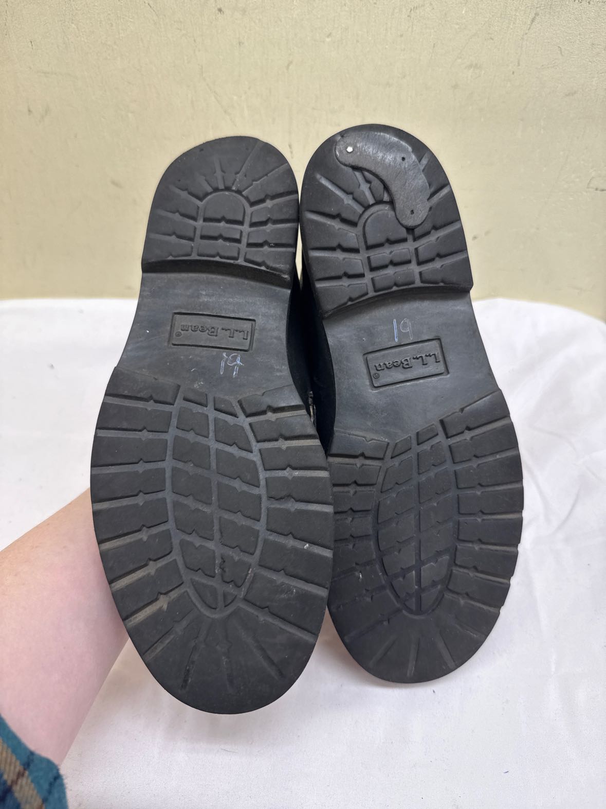 LL Bean Men's Size 8-1/2 Black Shoes