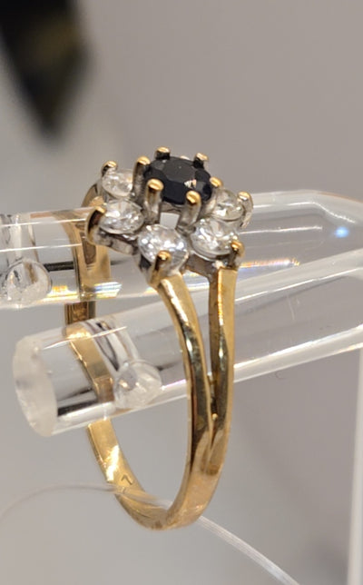 SBK 375 9k Yellow Gold Size 6.5 VTG Sapphire with clear stones 1.4 grams