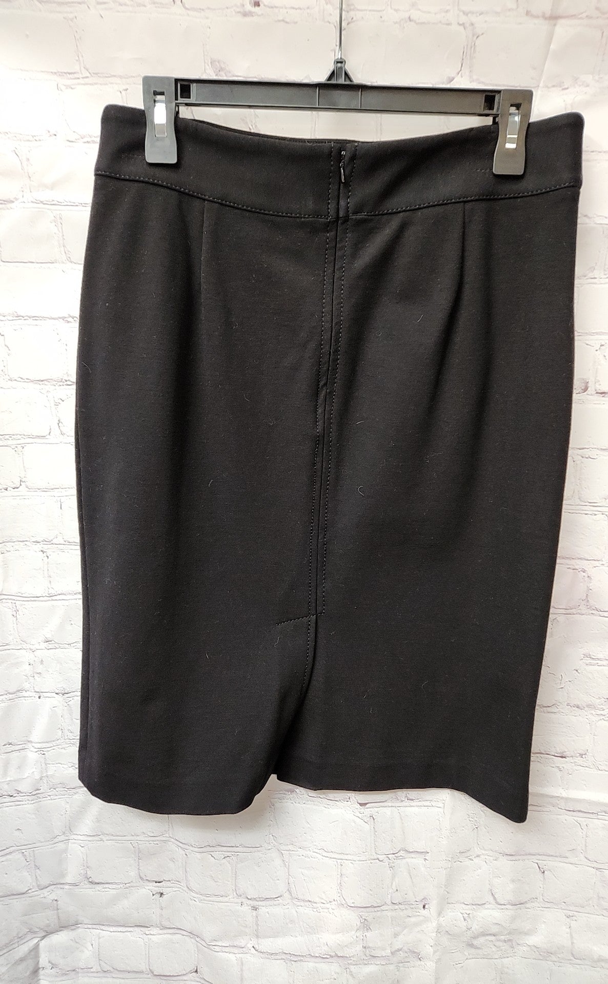 NWT Bernardo Women's Size 10 Black Skirt