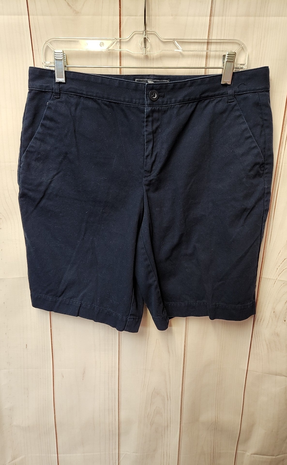 American Living Women's Size 8 Navy Shorts