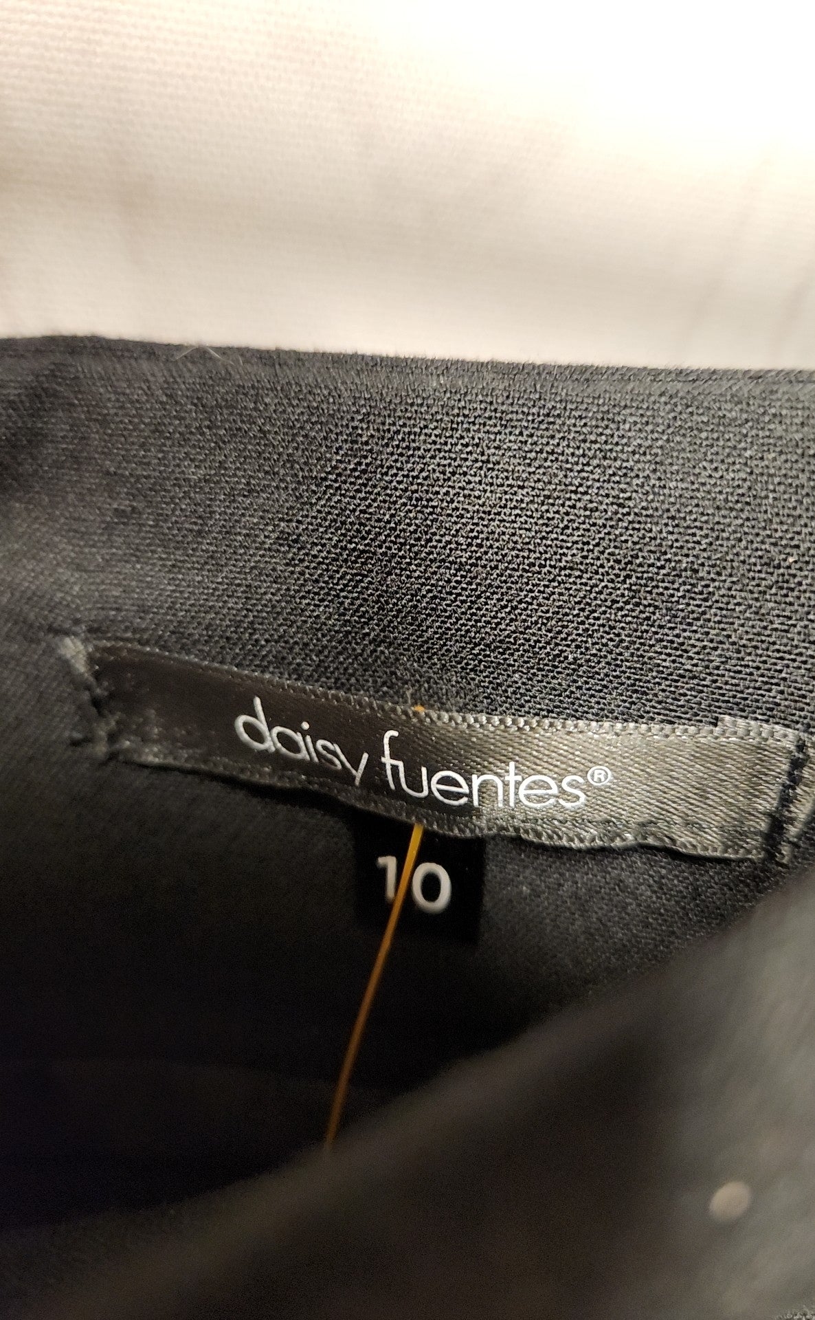 Daisy Fuentes Women's Size 10 Black Skirt