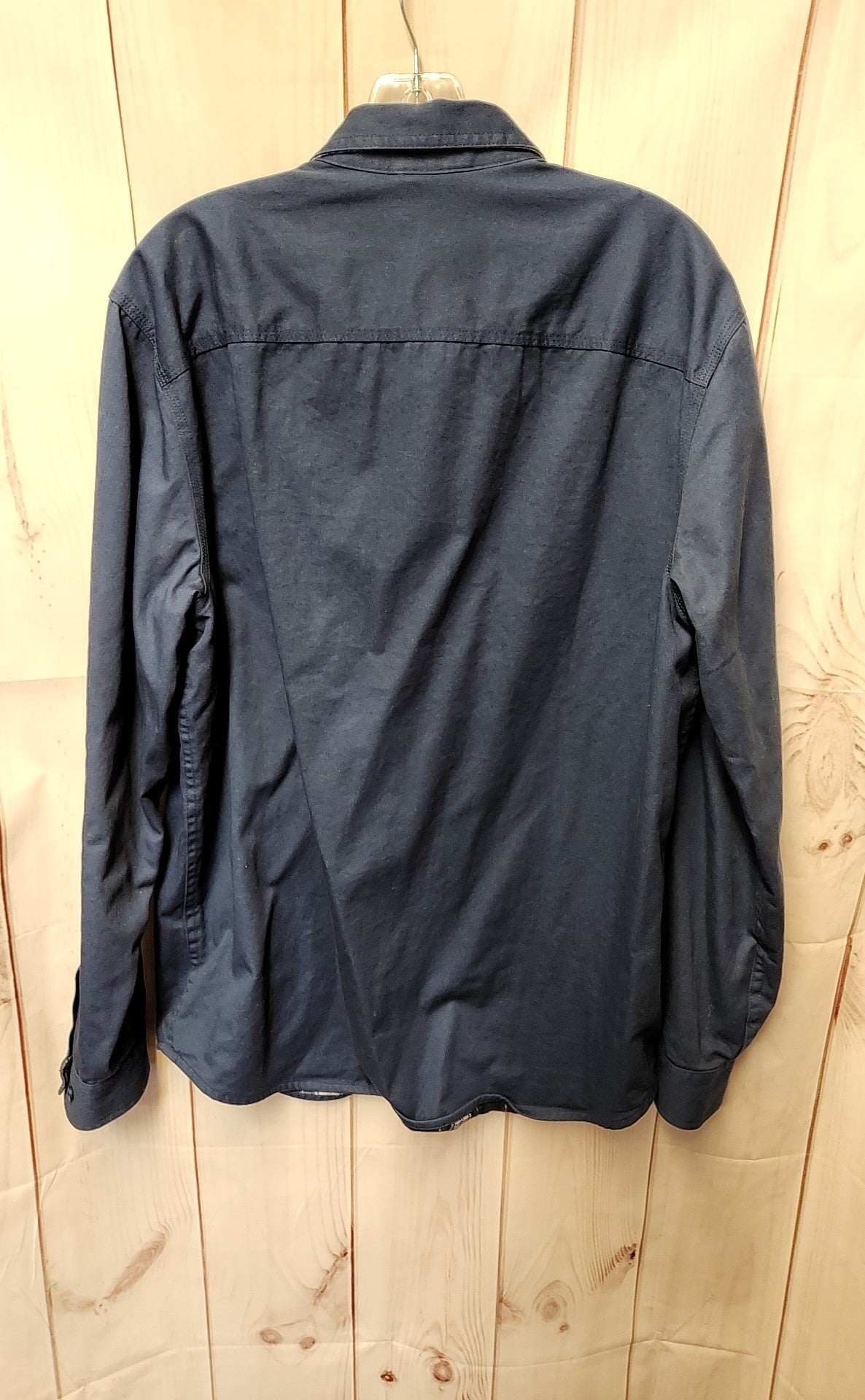 LL Bean Men's Size M Navy Shirt