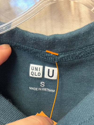 Uniqlo Women's Size S Teal Short Sleeve Top