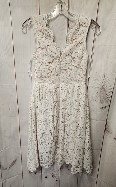 Lulus Women's Size XS White Lace Floral Dress