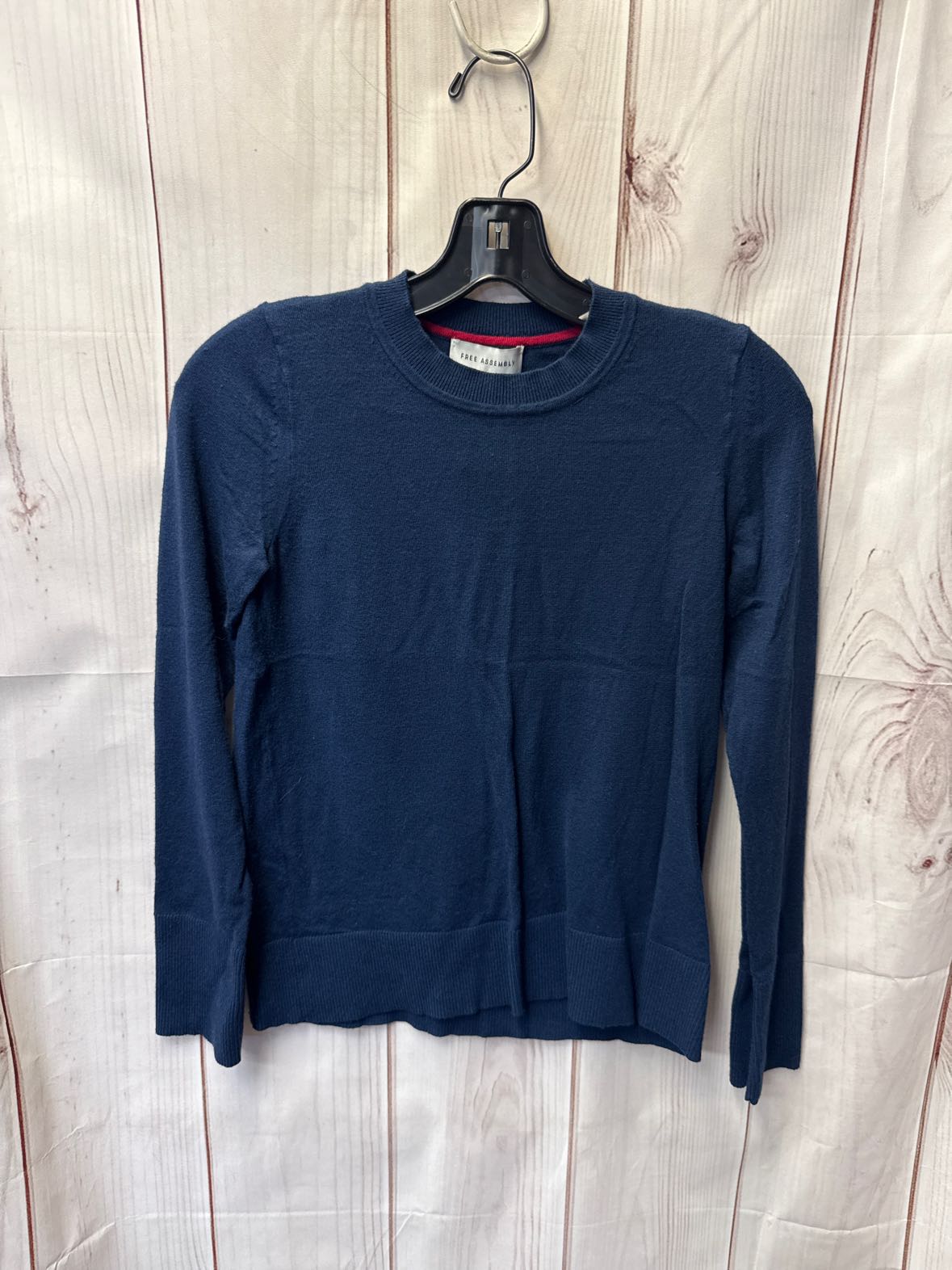 Free Assembly Women's Size XS Navy Sweater