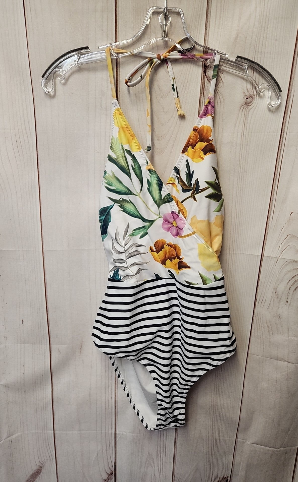 NWT Cupshe Women's Size XL White Floral Swimsuit