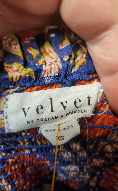 Velvet by Graham & Spencer Women's Size XS Blue & Red Floral 3/4 Sleeve Top