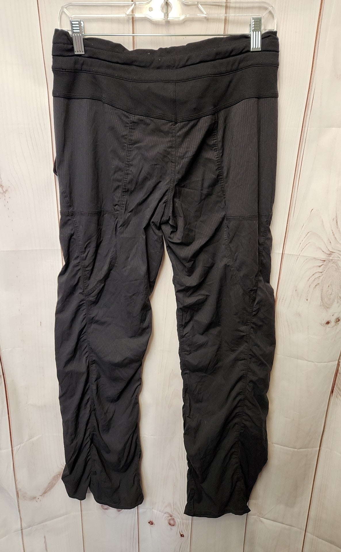 Lululemon Women's Size 6 Black Active Pants