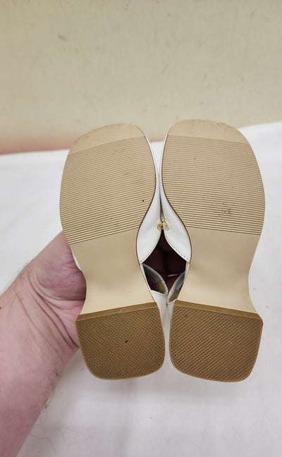 Kenneth Cole Girl's Size 5 White Shoes