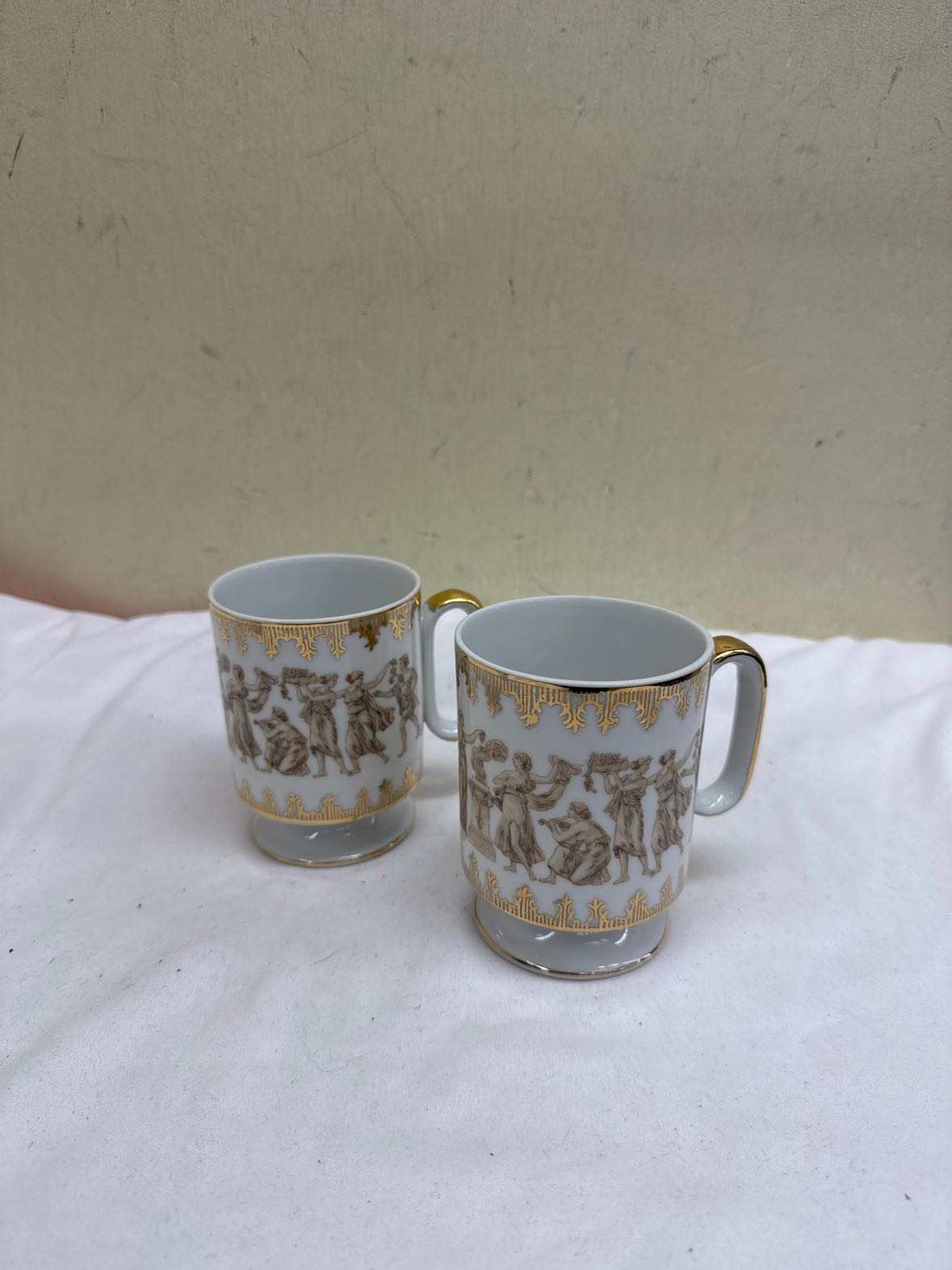 2PCS Arnart Smug Mugs Royal Crown Greek Classic Mugs
