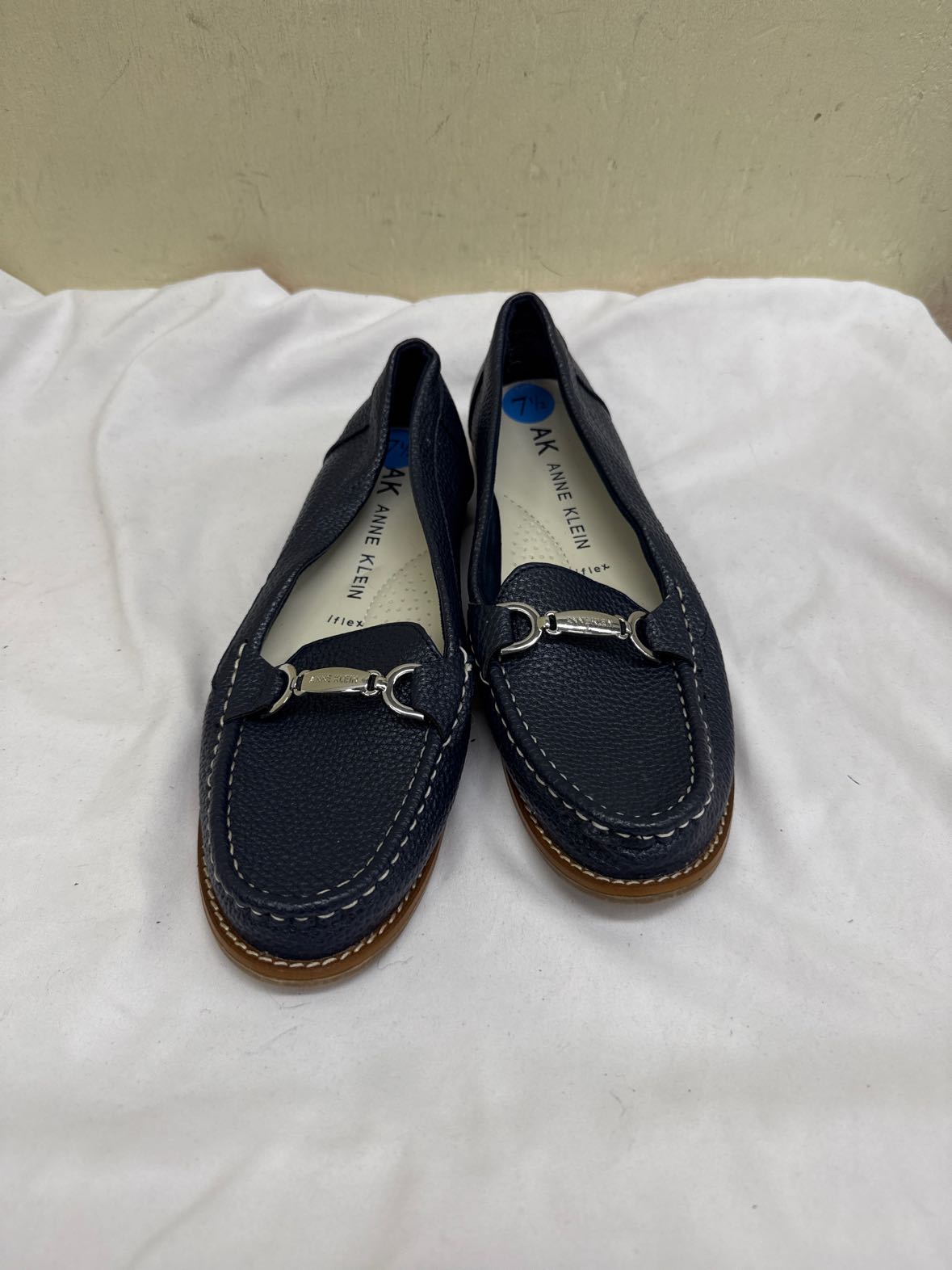 Anne Klein Women's Size 7-1/2 Navy Flats Shoes