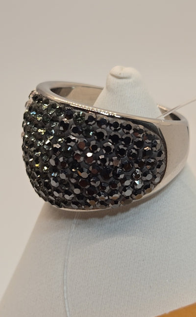 Ring Size 8 Silver Rhinestone Ring