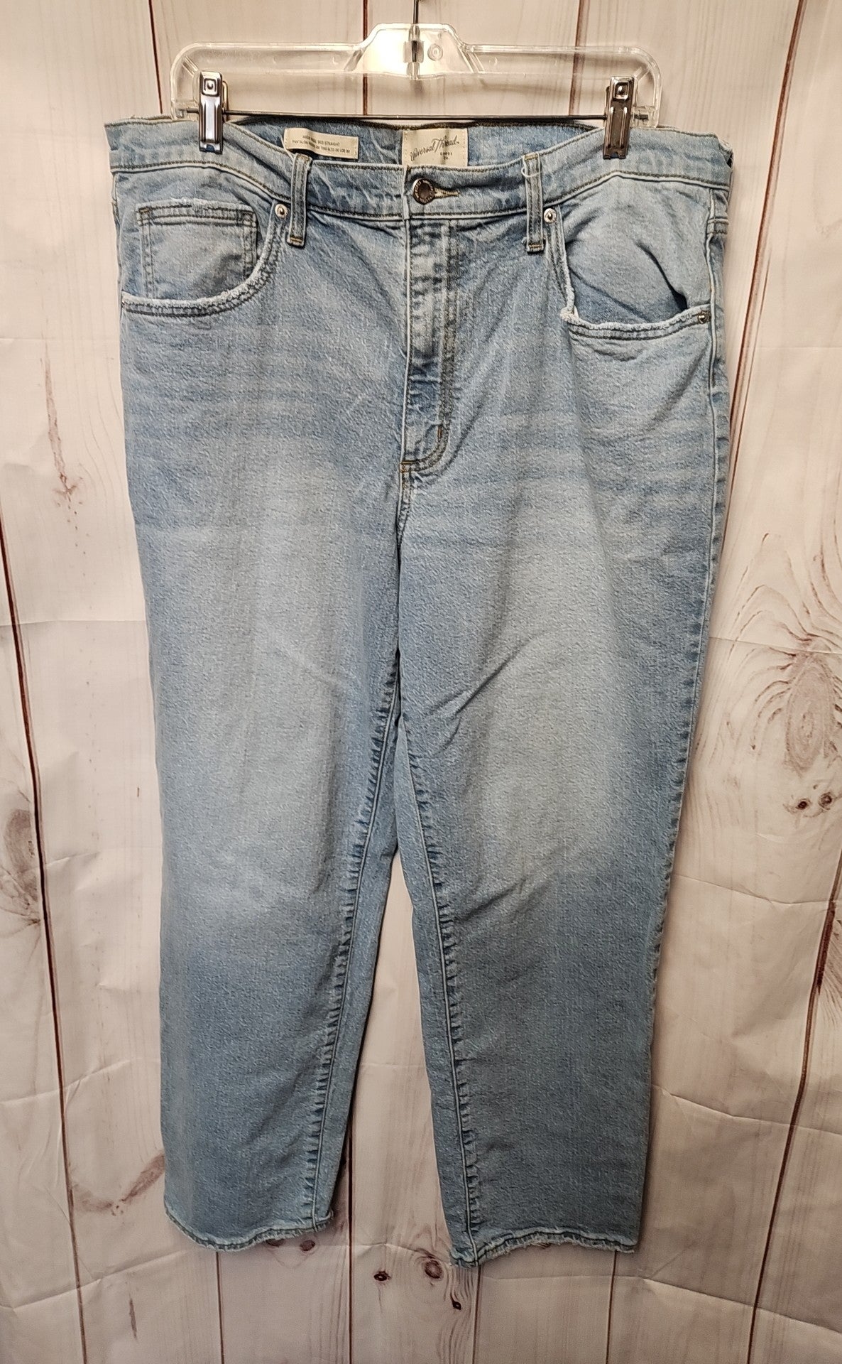Universal Thread Women's Size 33 (15-16) Blue Jeans High Rise 90s Straight