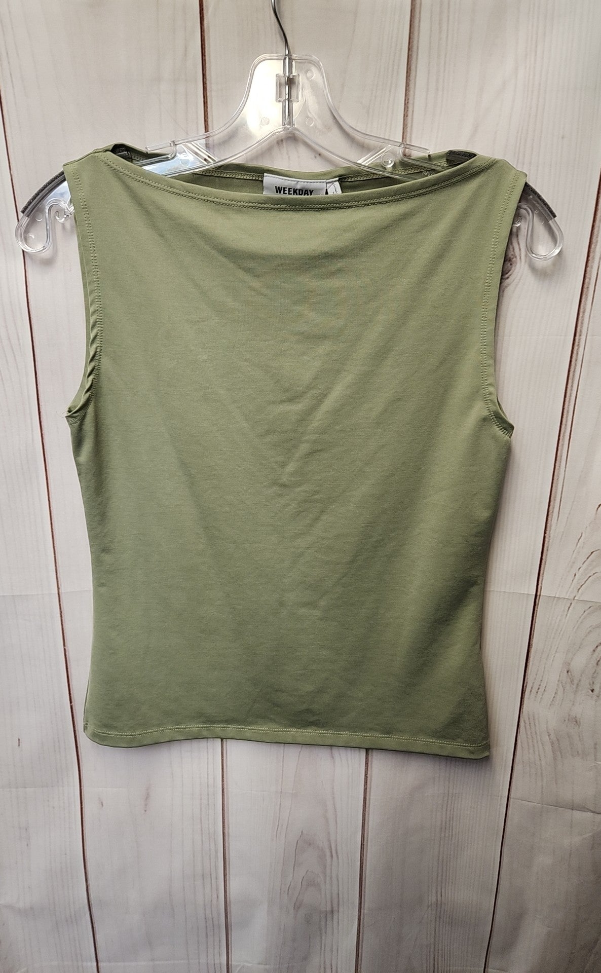 Weekday Women's Size M Green Sleeveless Top