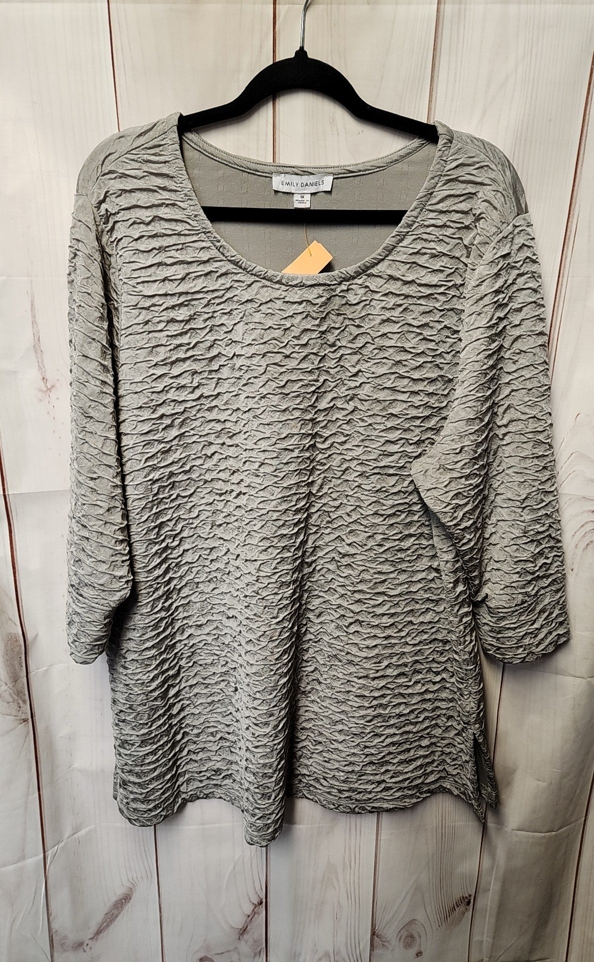 Emily Daniels Women's Size 1X Gray 3/4 Sleeve Top