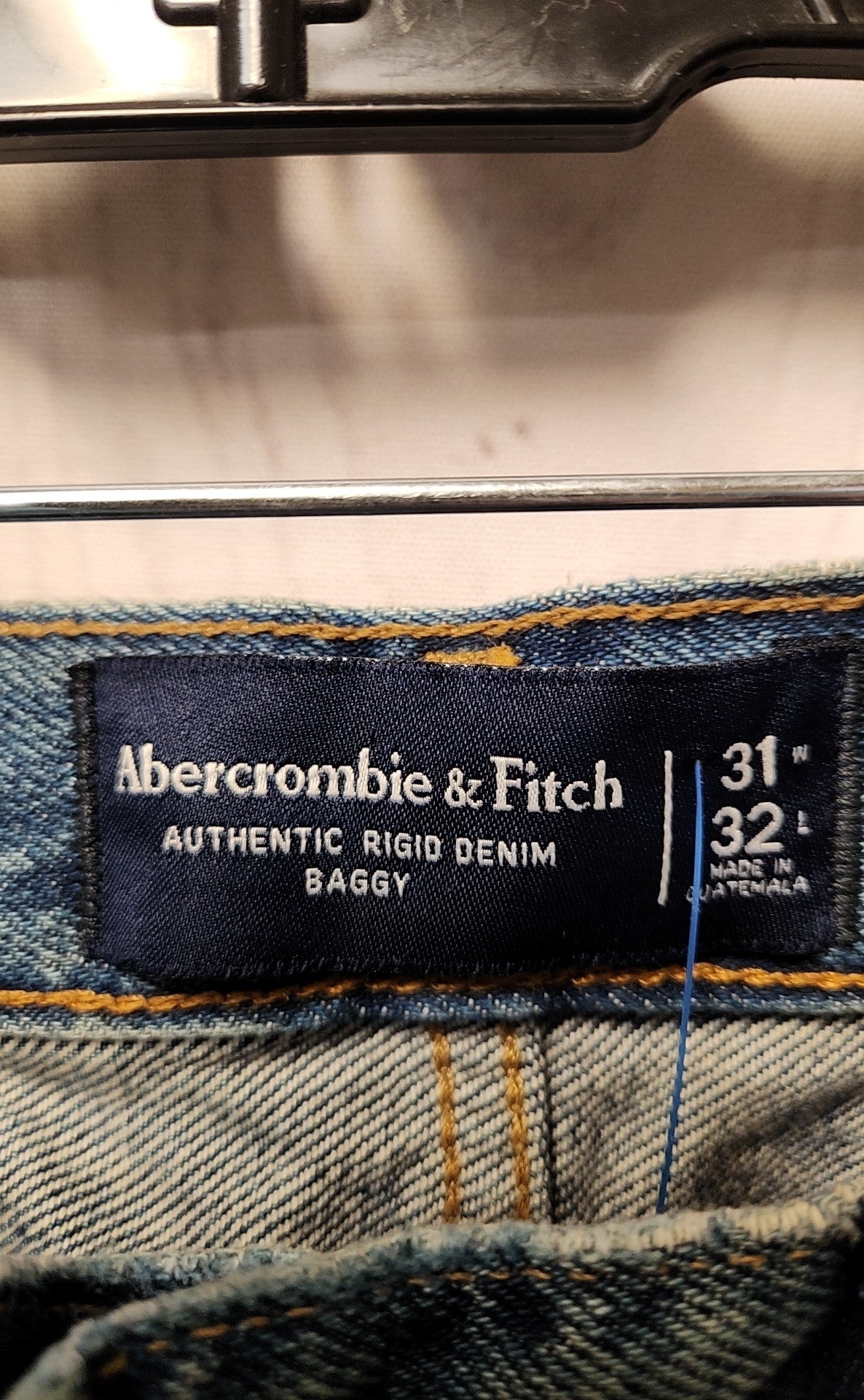 NWT Abercrombie & Fitch Men's Size 31x32 Blue Jeans Baggy