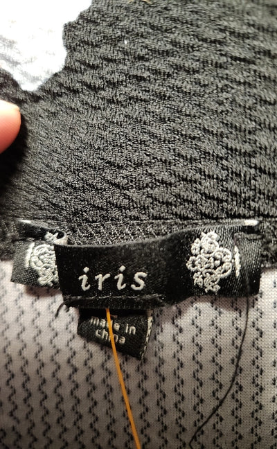 Iris Women's Size L Black Floral Skirt