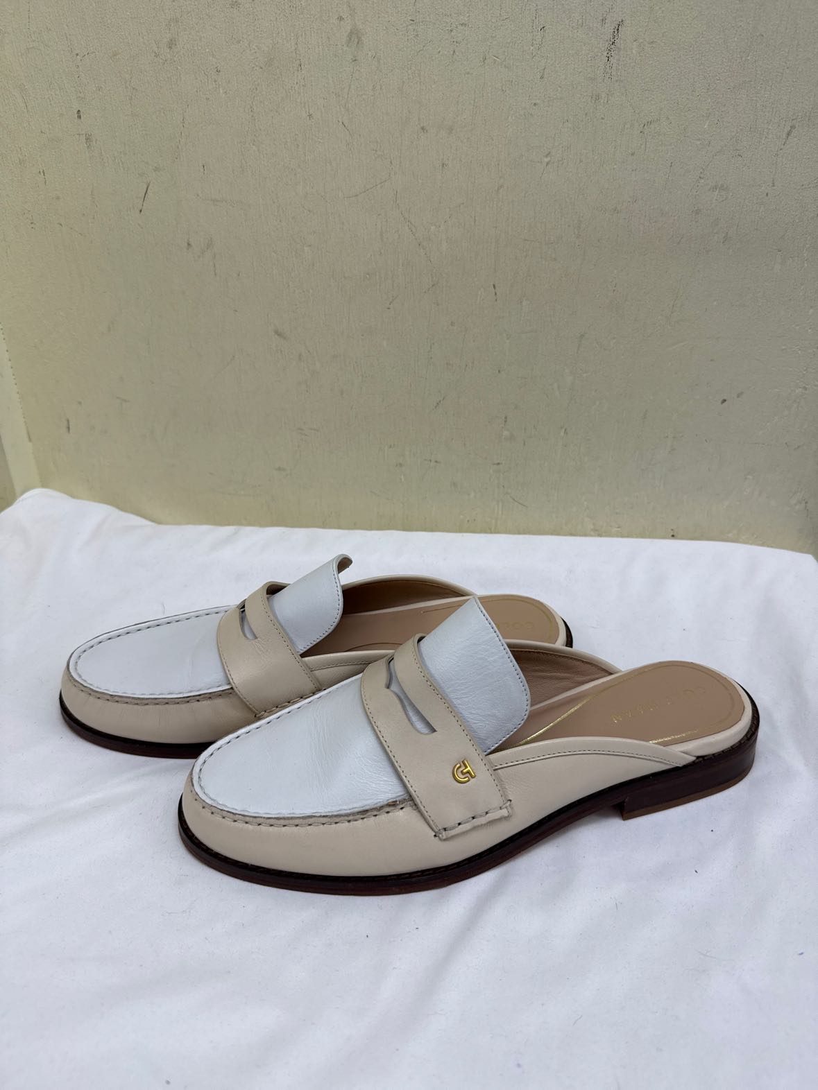Cole Haan Women's Size 10 White Flats Shoes