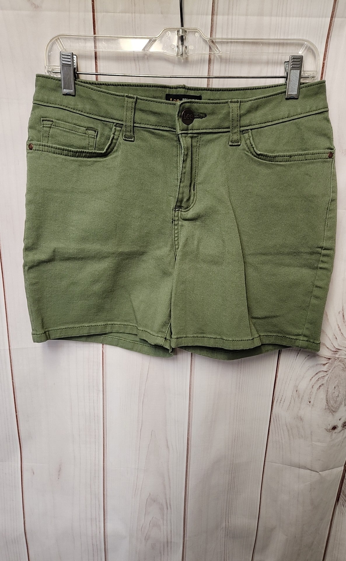 Lee Women's Size 8 Green Shorts