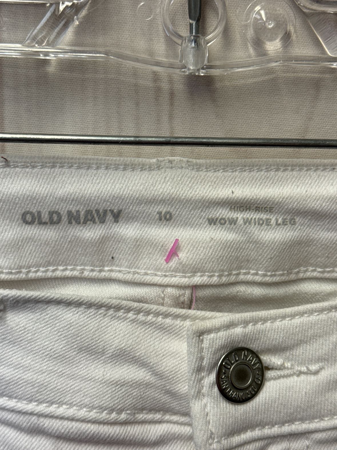 Old Navy Women's Size 30 (9-10) White Jeans High rise Wow Wide Leg