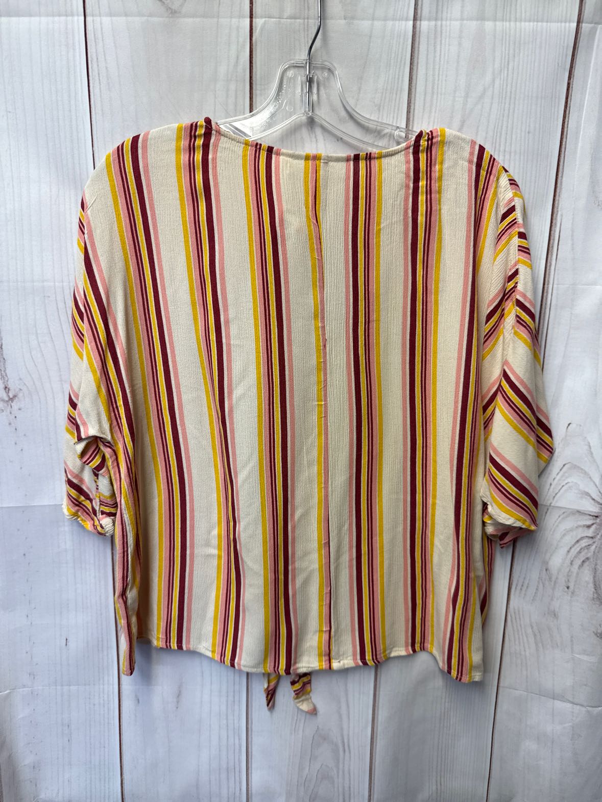 LUQ Women's Size L Yellow Short Sleeve Top