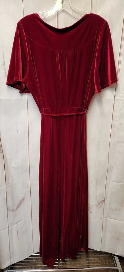 Chelsea 28 Women's Size XL Red Velour Dress
