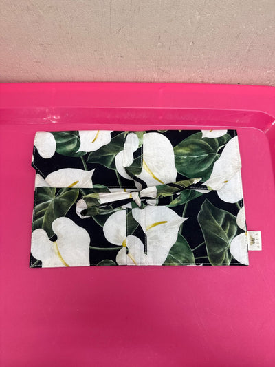 Agua Green Pouch