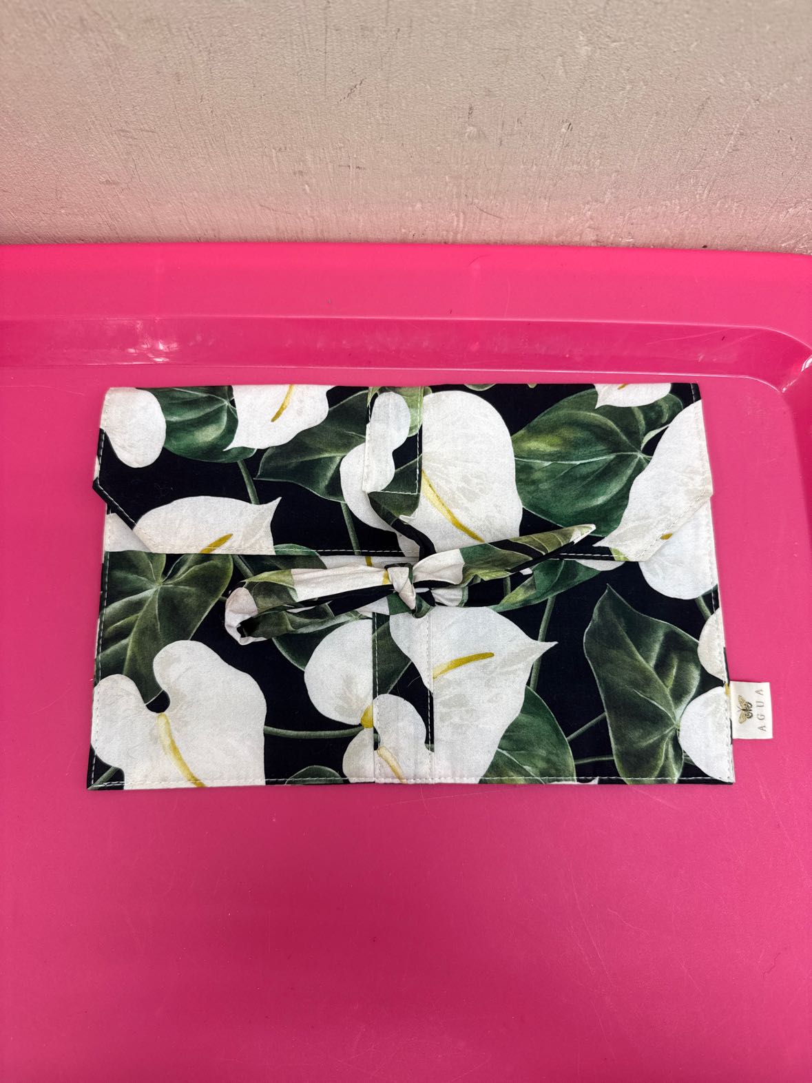 Agua Green Pouch