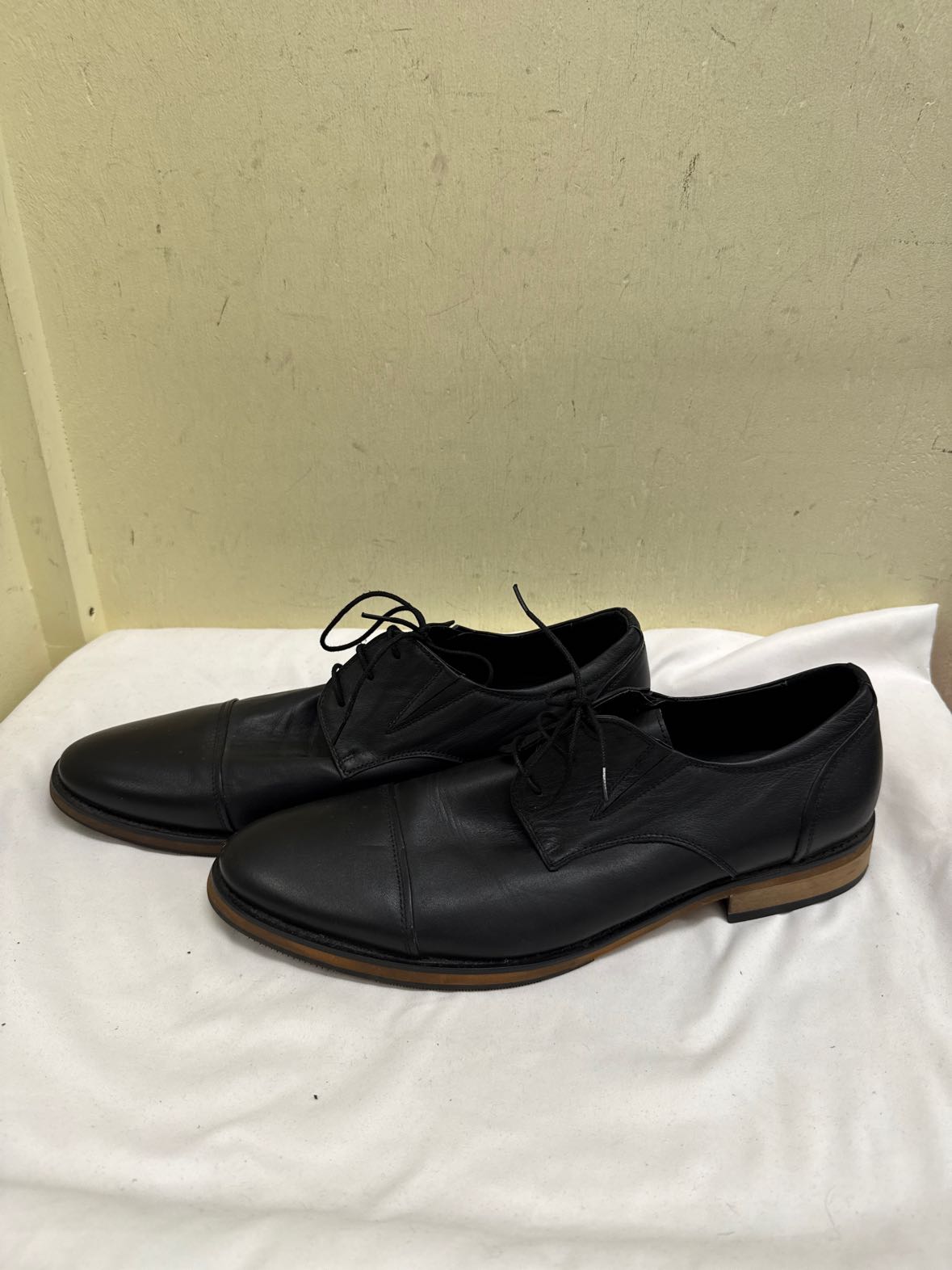 Kenneth Cole Men's Size 13 Black Shoes