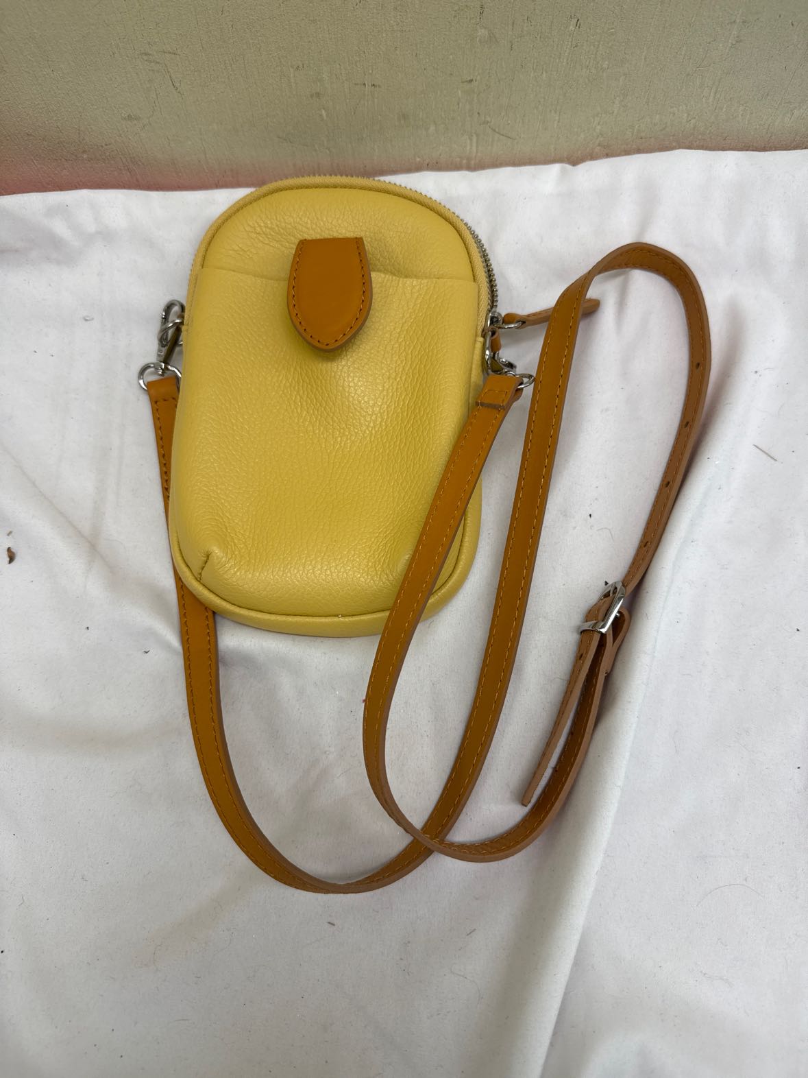 Divina Firenze Yellow Leather Crossbody Purse Bag