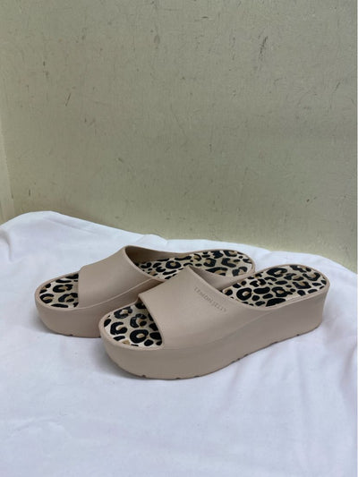 Lemon Jelly Women's Size 41 = 10-1/2 Tan Platform Slides Sandals Shoes