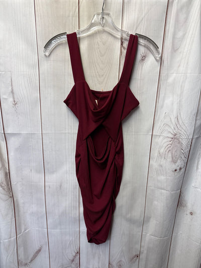 Lyaner Women's Size S Red Dress