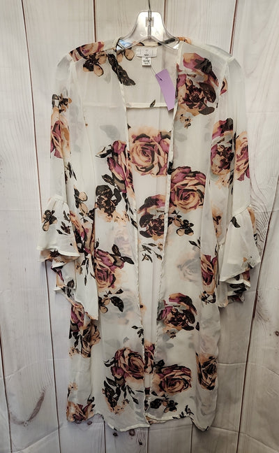 Ivy & Main Women's Size Small/Medium White Floral Cardigan