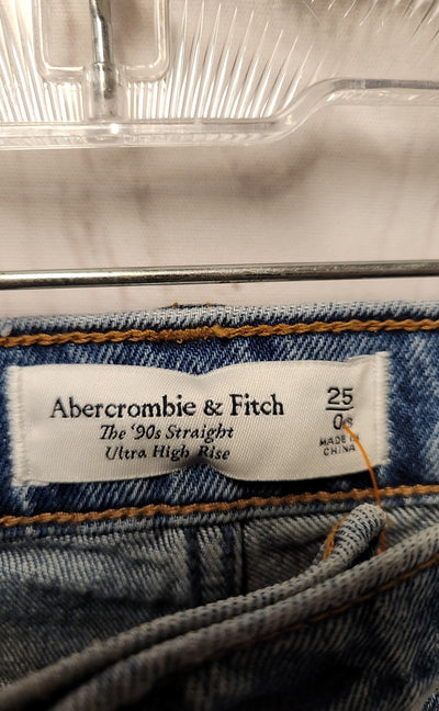 Abercrombie & Fitch Women's Size 25 (0) Blue Jeans The '90s Straight