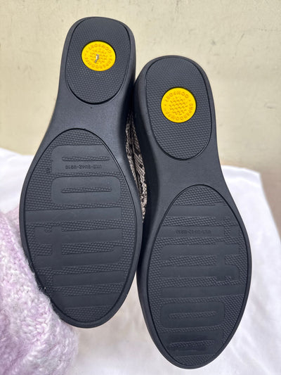 Fitflop Women's Size 10 Snakeskin Flats Shoes