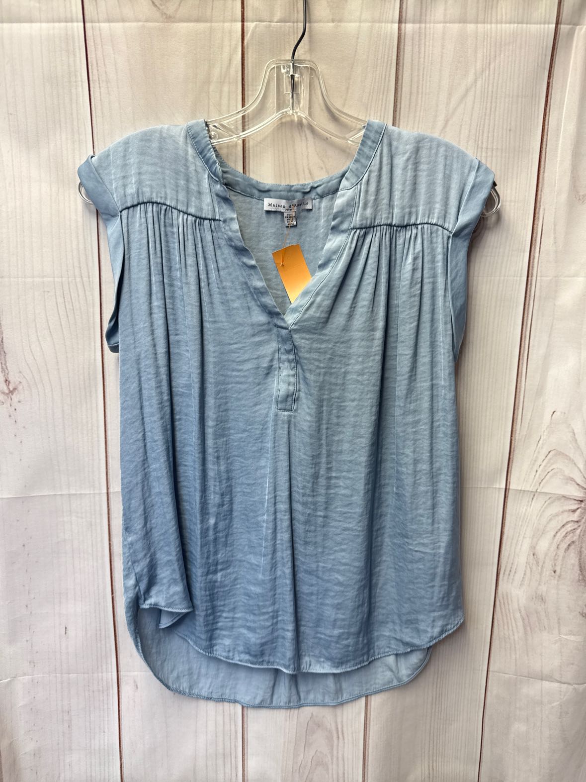 Maison d'Amelie Women's Size XS Light Blue Sleeveless Top