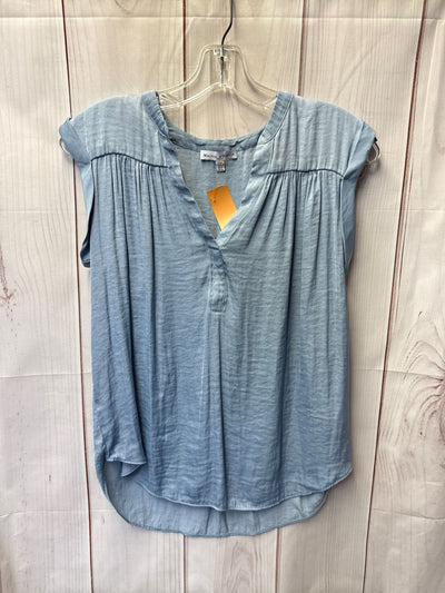 Maison d'Amelie Women's Size XS Light Blue Sleeveless Top