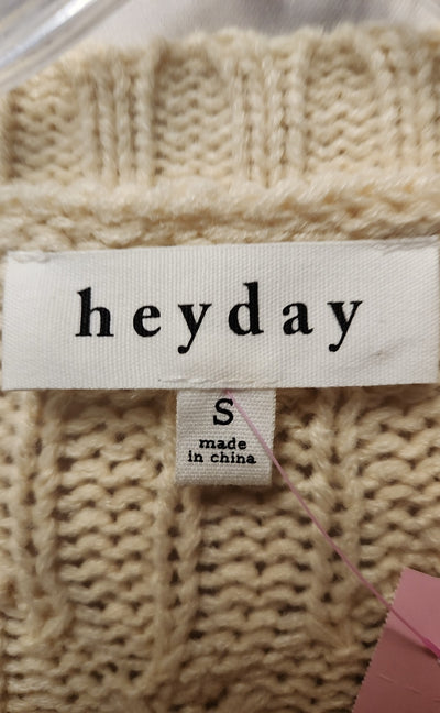 Hey Day Women's Size S White Sweater