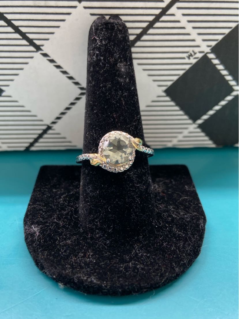 .925 Sterling Silver Size 10 Clear Stones Ring