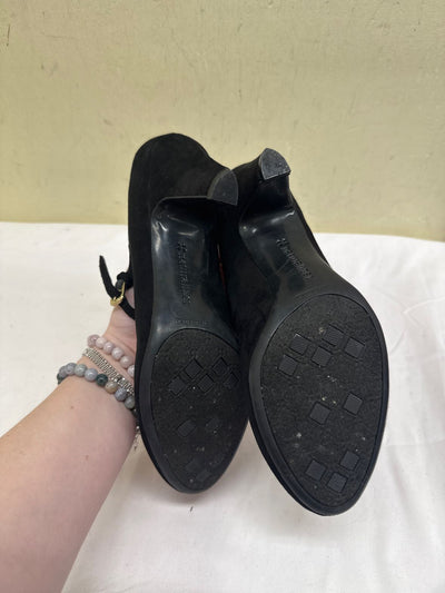 Naturalizer Women's Size 8 Black Pumps