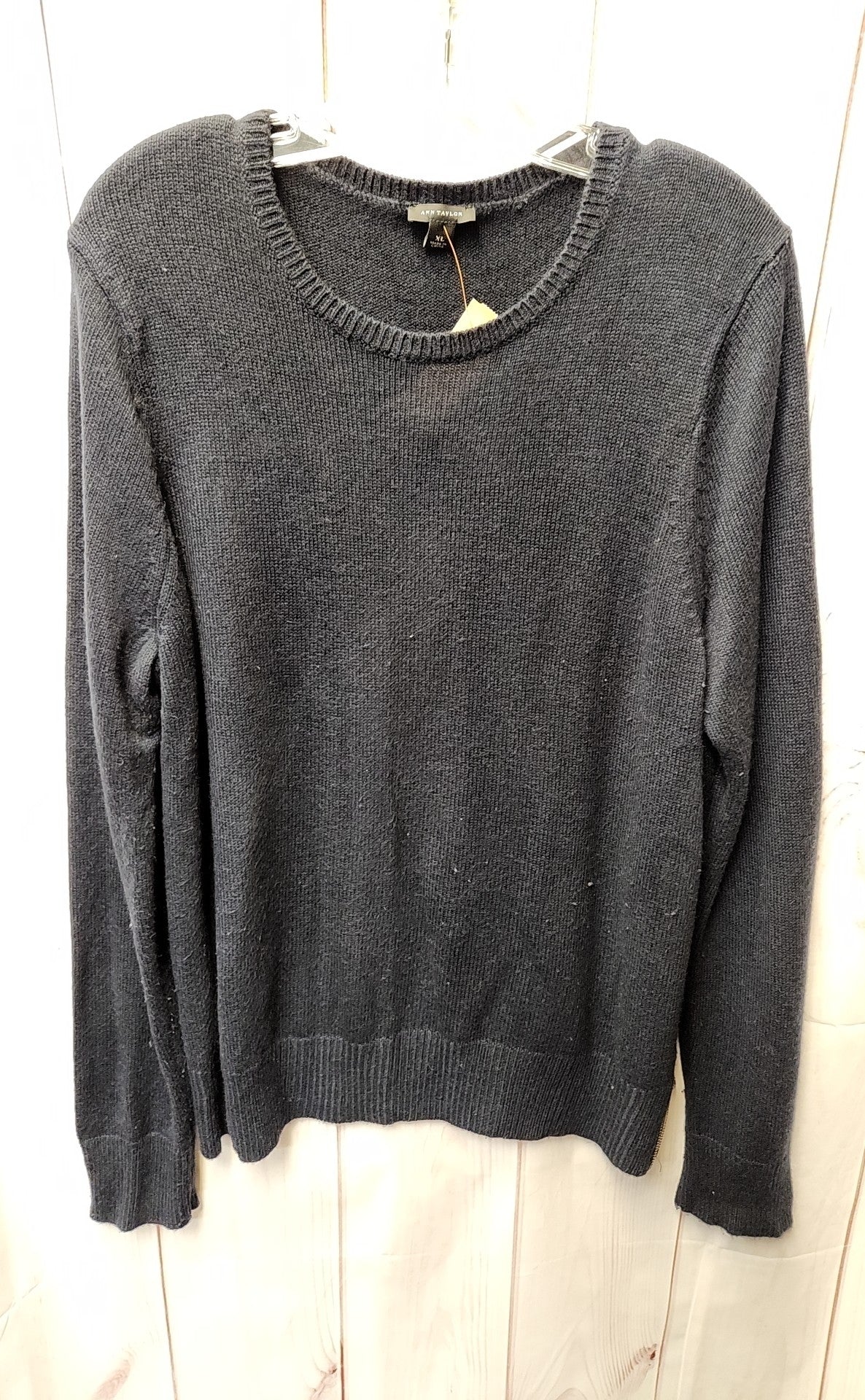 Ann Taylor Women's Size XL Navy Sweater