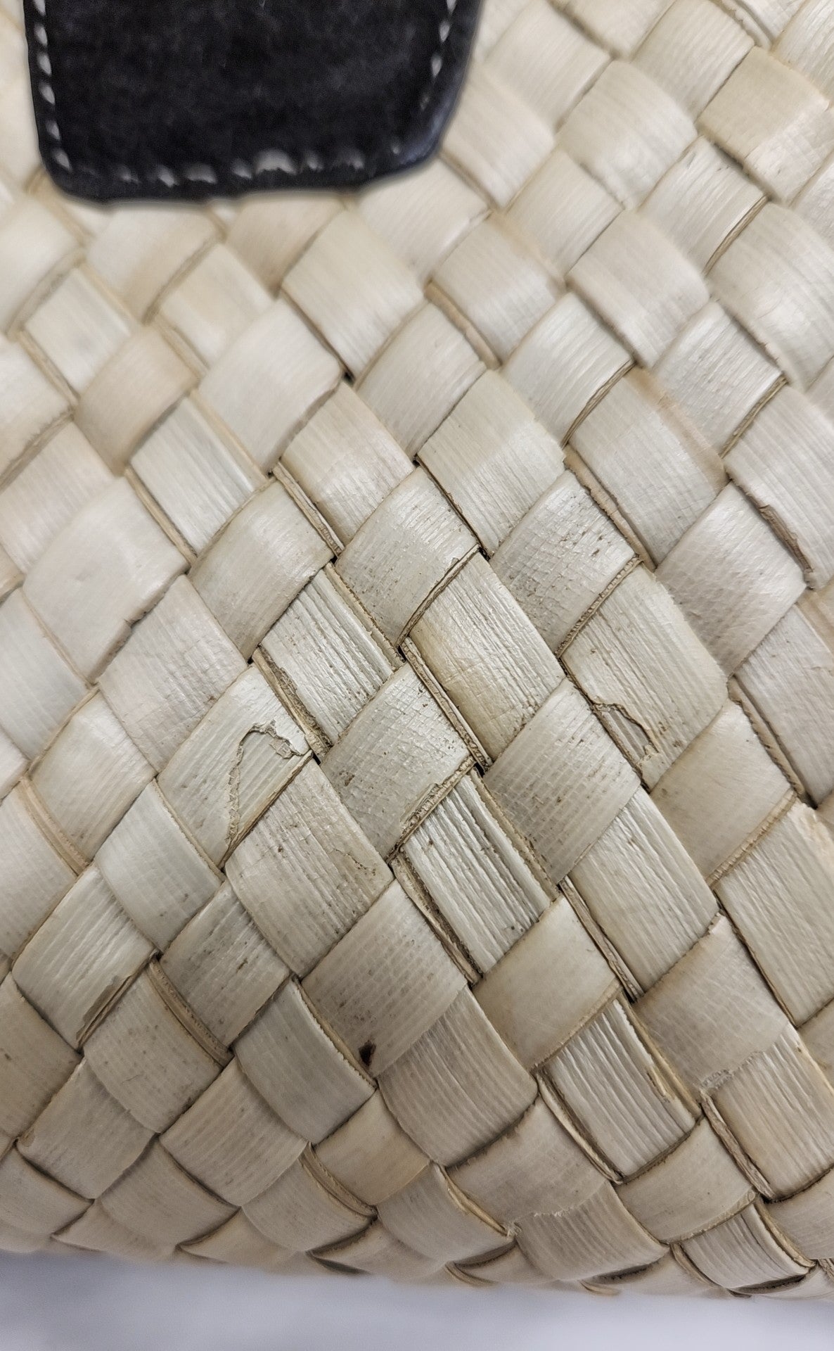 VTG Coach 4419 Tan Straw & Black Leather Trim  Purse Bag AS IS - wear