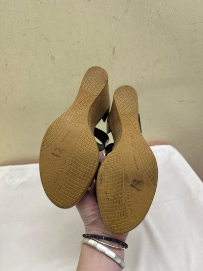 Stuart Weitzman Women's Size 6-1/2 Black Sandals Shoes