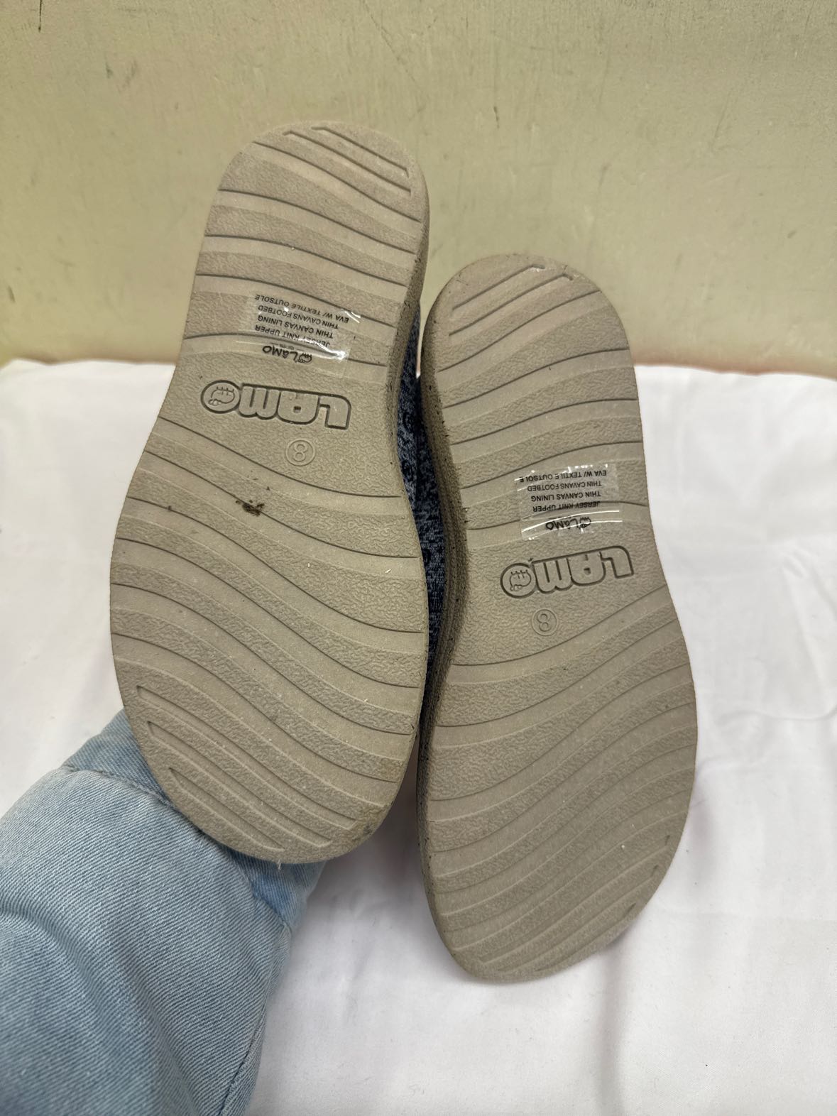 NWT Lamo Women's Size 8 Blue Flats