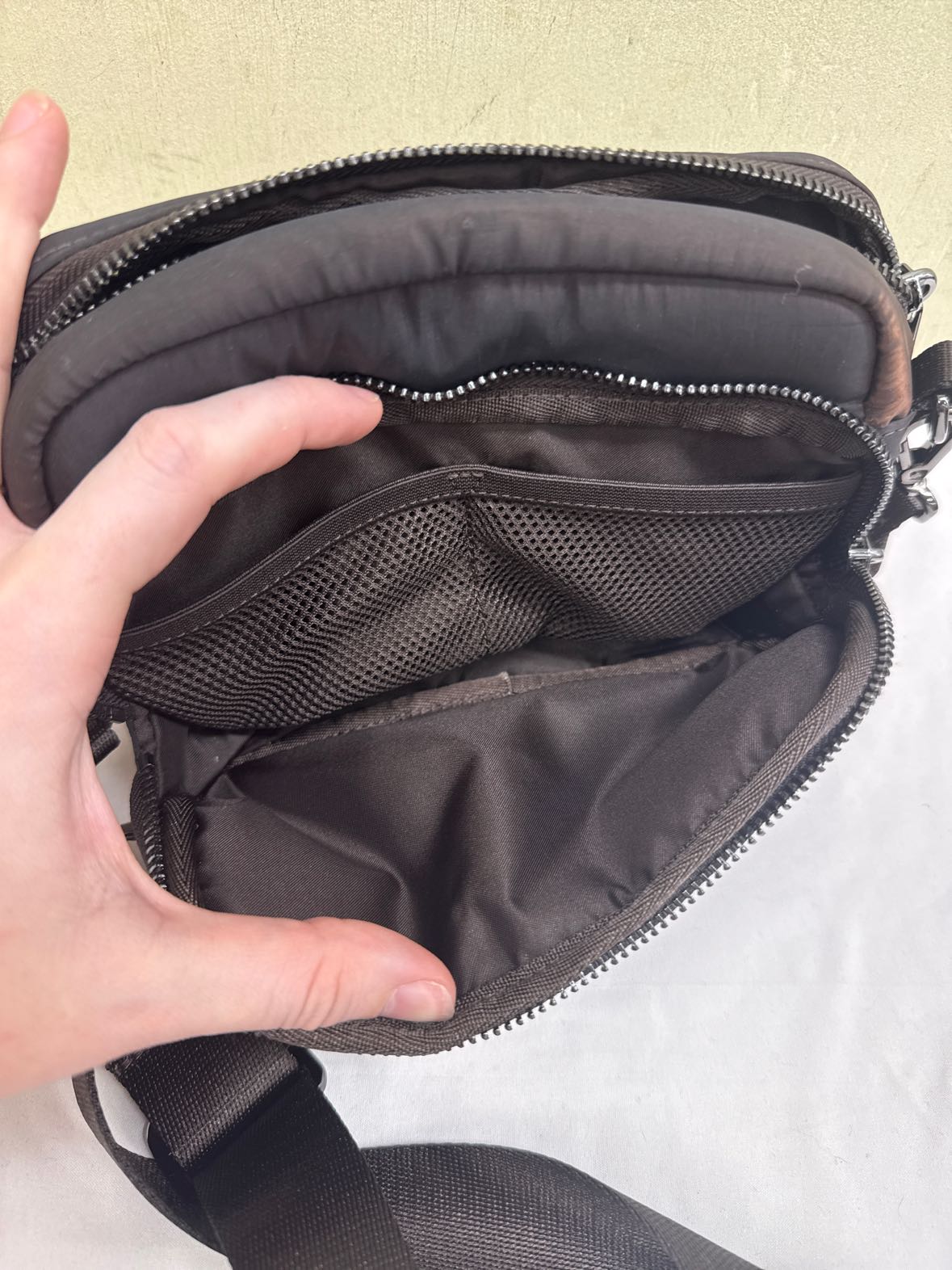 Lululemon Everywhere Crossbody Wunderpuff Purse Bag