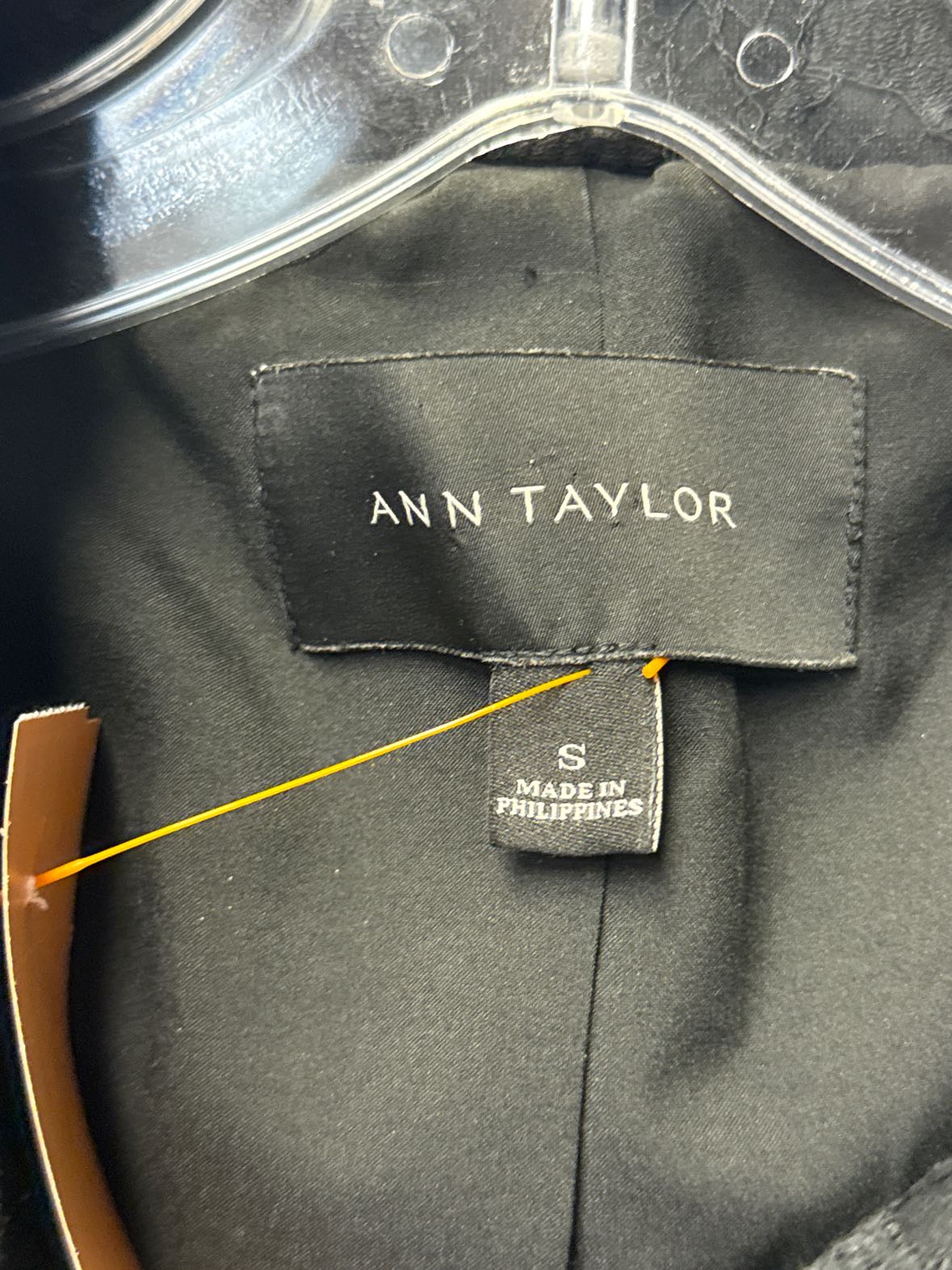 Ann Taylor Women's Size S Black Jacket